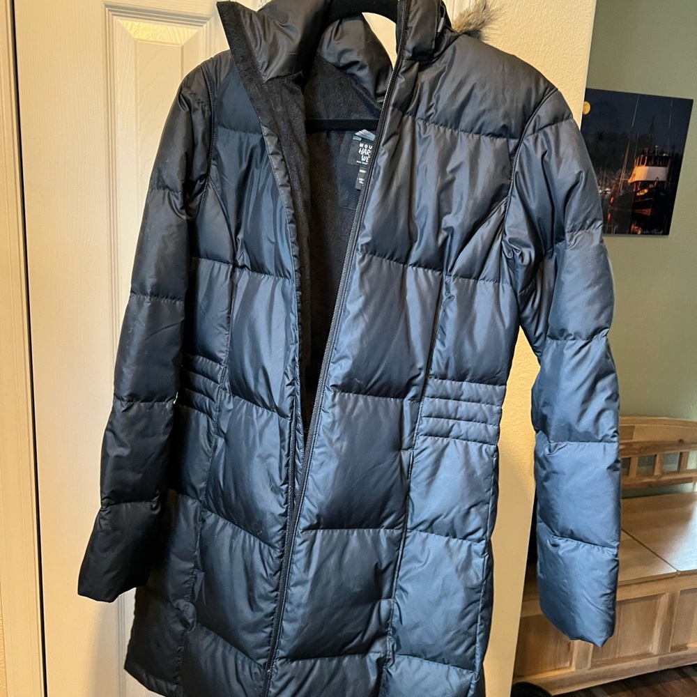 Women's Black mountain hardware Puffer Jacket